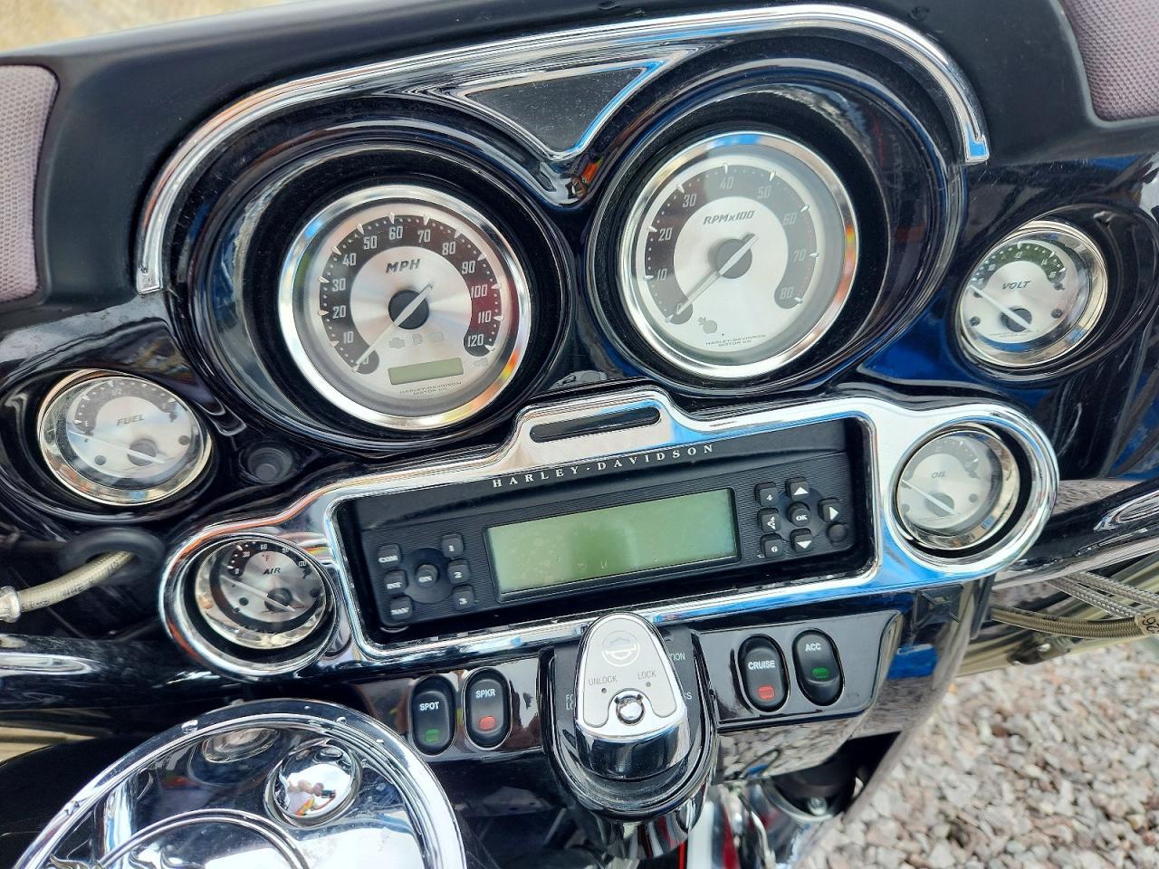 2006 HARLEY-DAVIDSON FLHTCUSE