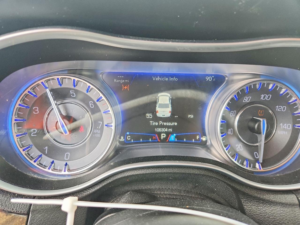 2016 CHRYSLER 300
