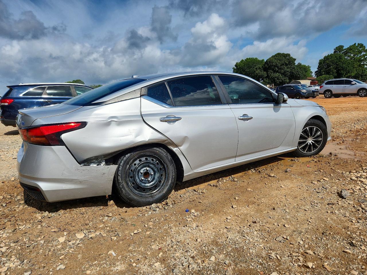 2020 NISSAN ALTIMA