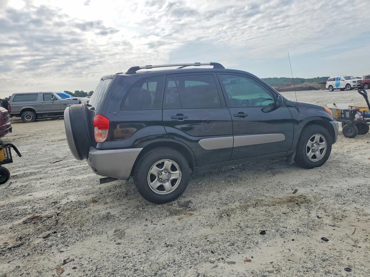 2002 TOYOTA RAV4