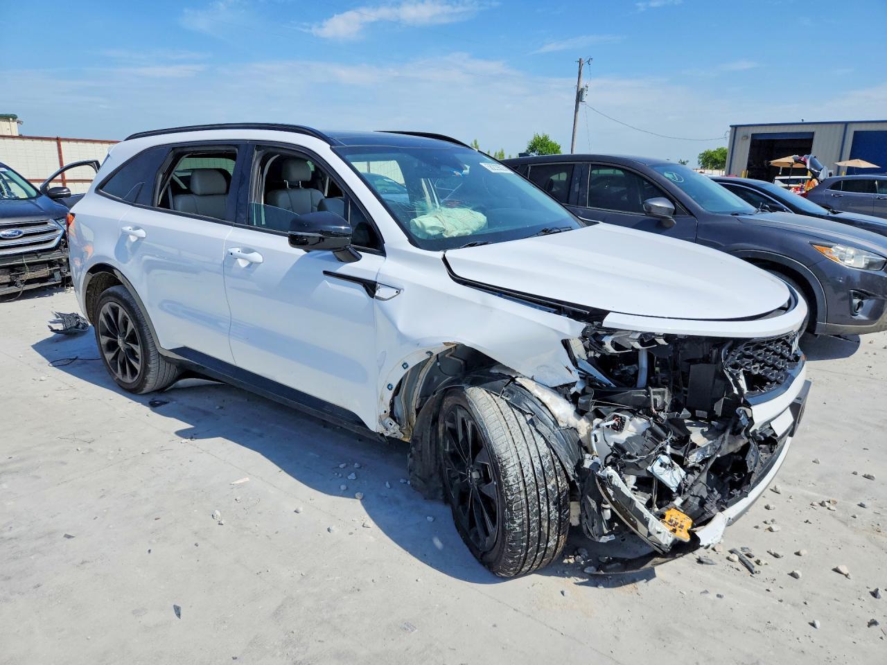 2023 KIA SORENTO