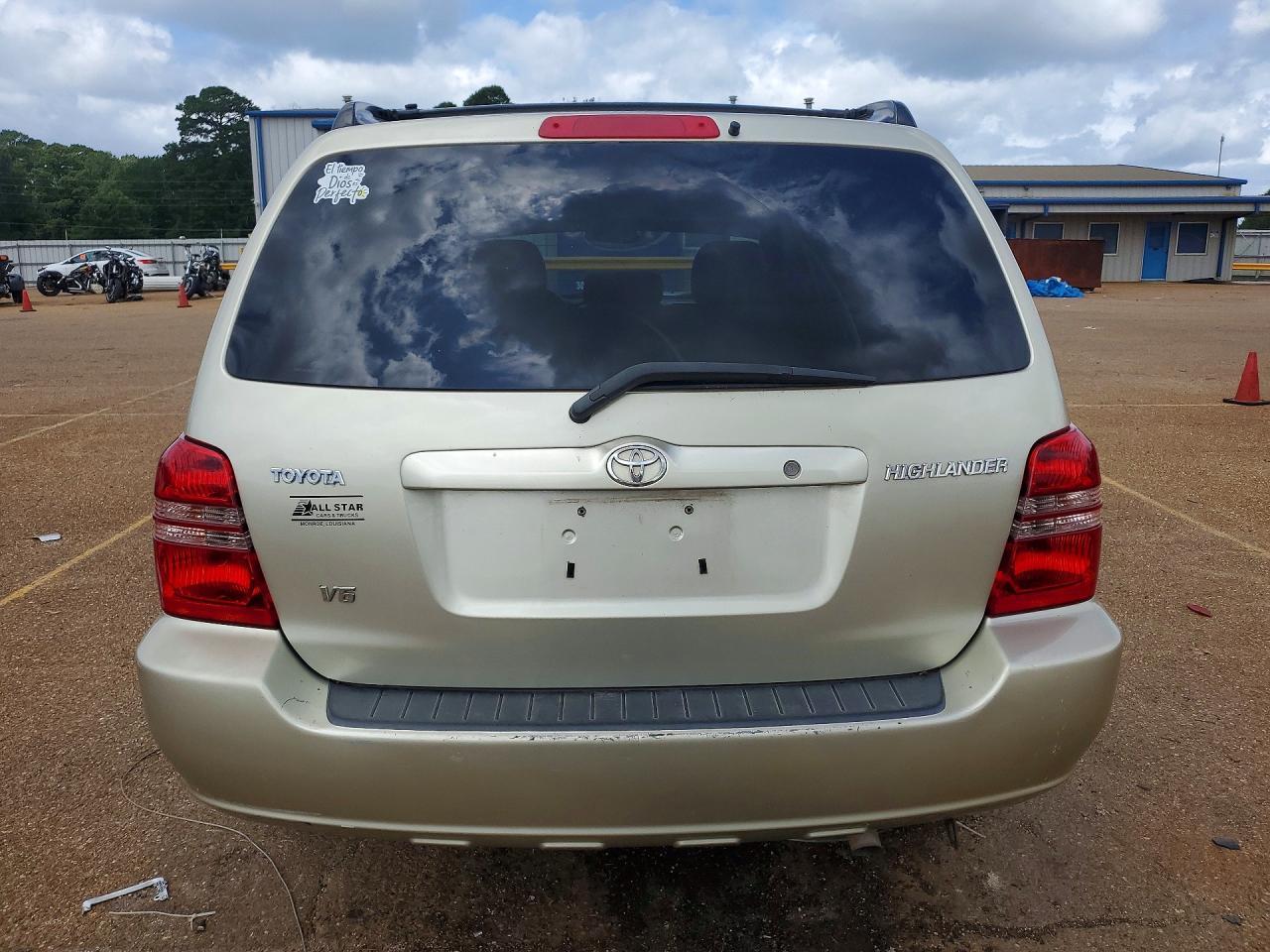 2003 TOYOTA HIGHLANDER