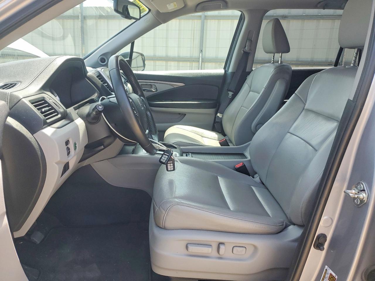 2017 HONDA PILOT