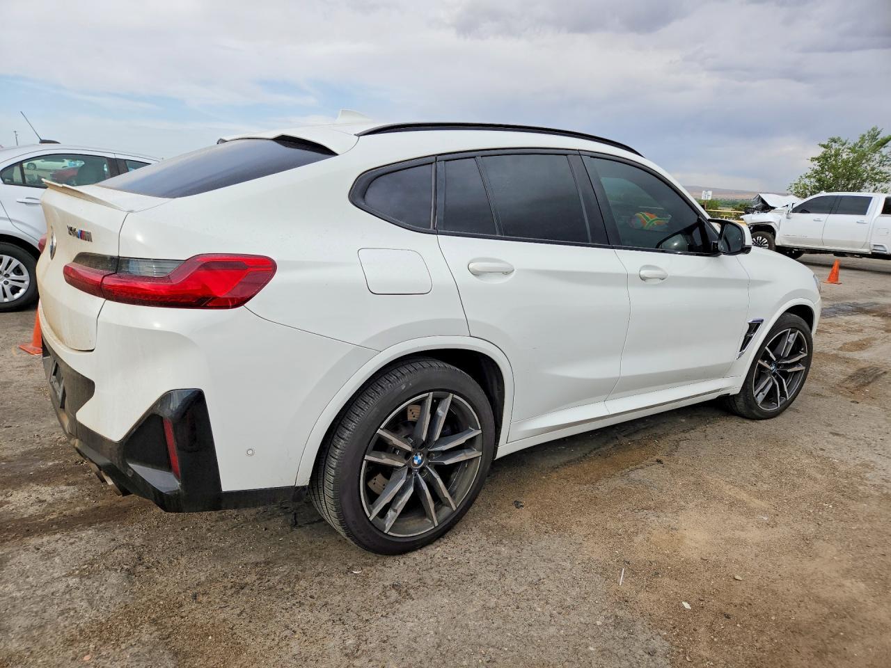2022 BMW X4