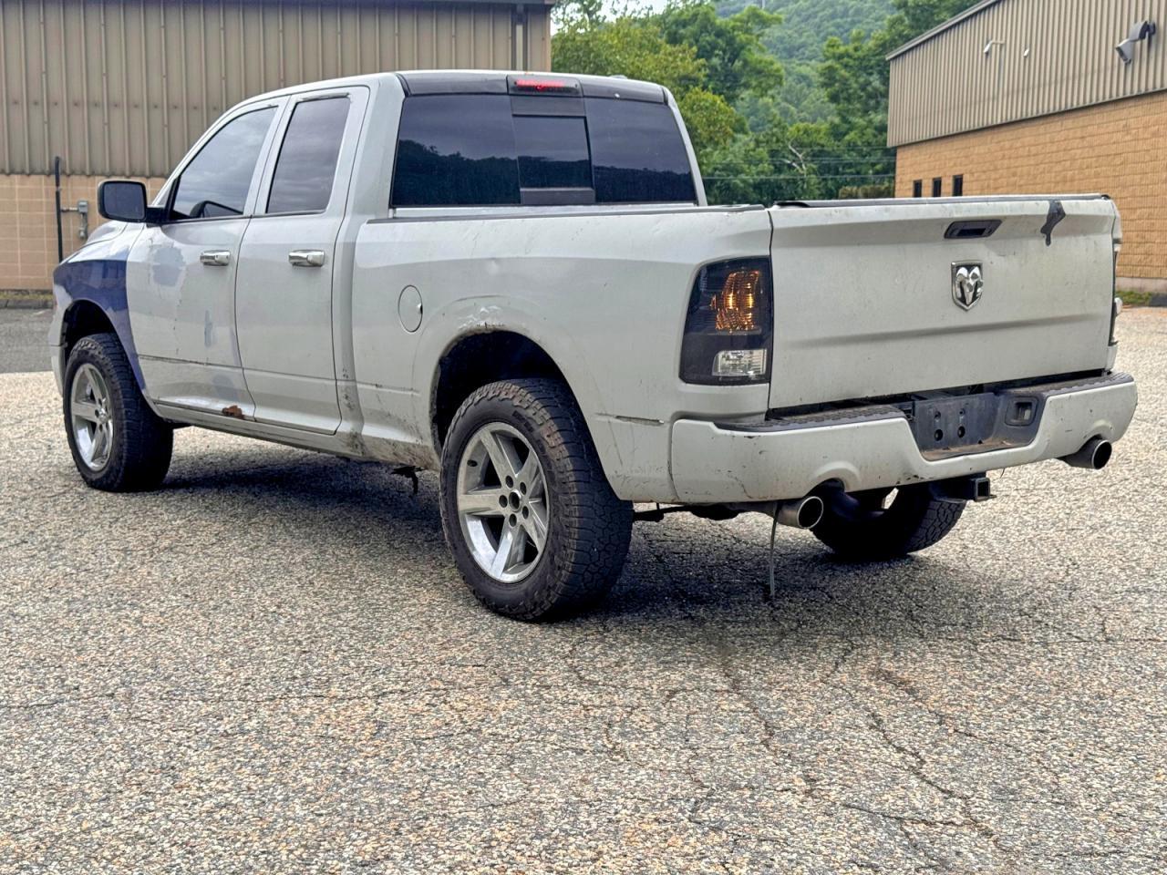 2011 DODGE RAM 1500
