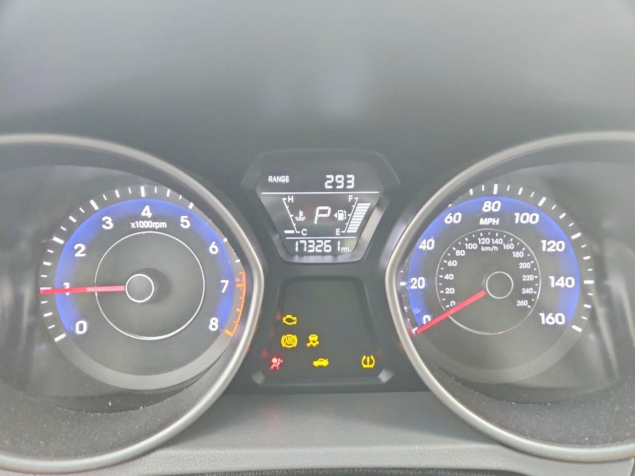 2016 HYUNDAI ELANTRA
