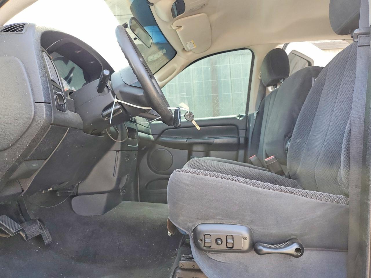 2005 DODGE RAM 1500