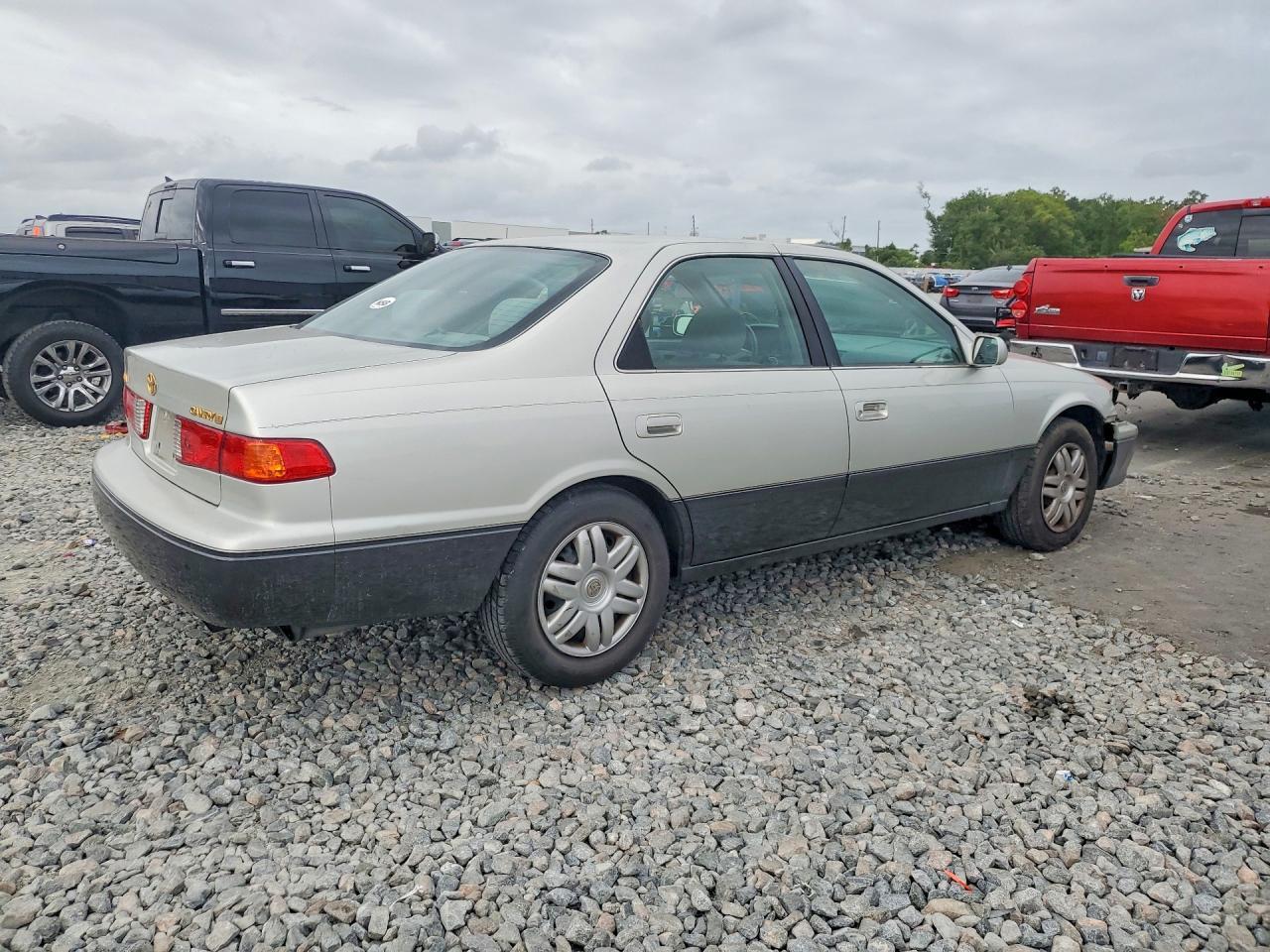 2000 TOYOTA CAMRY