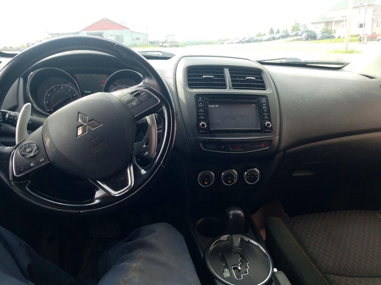2017 MITSUBISHI RVR