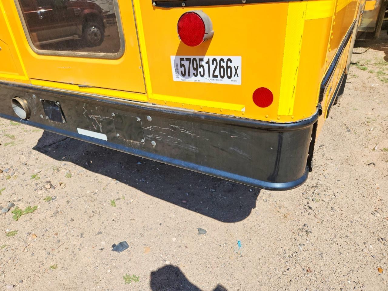 2015 IC CORPORATION Bus