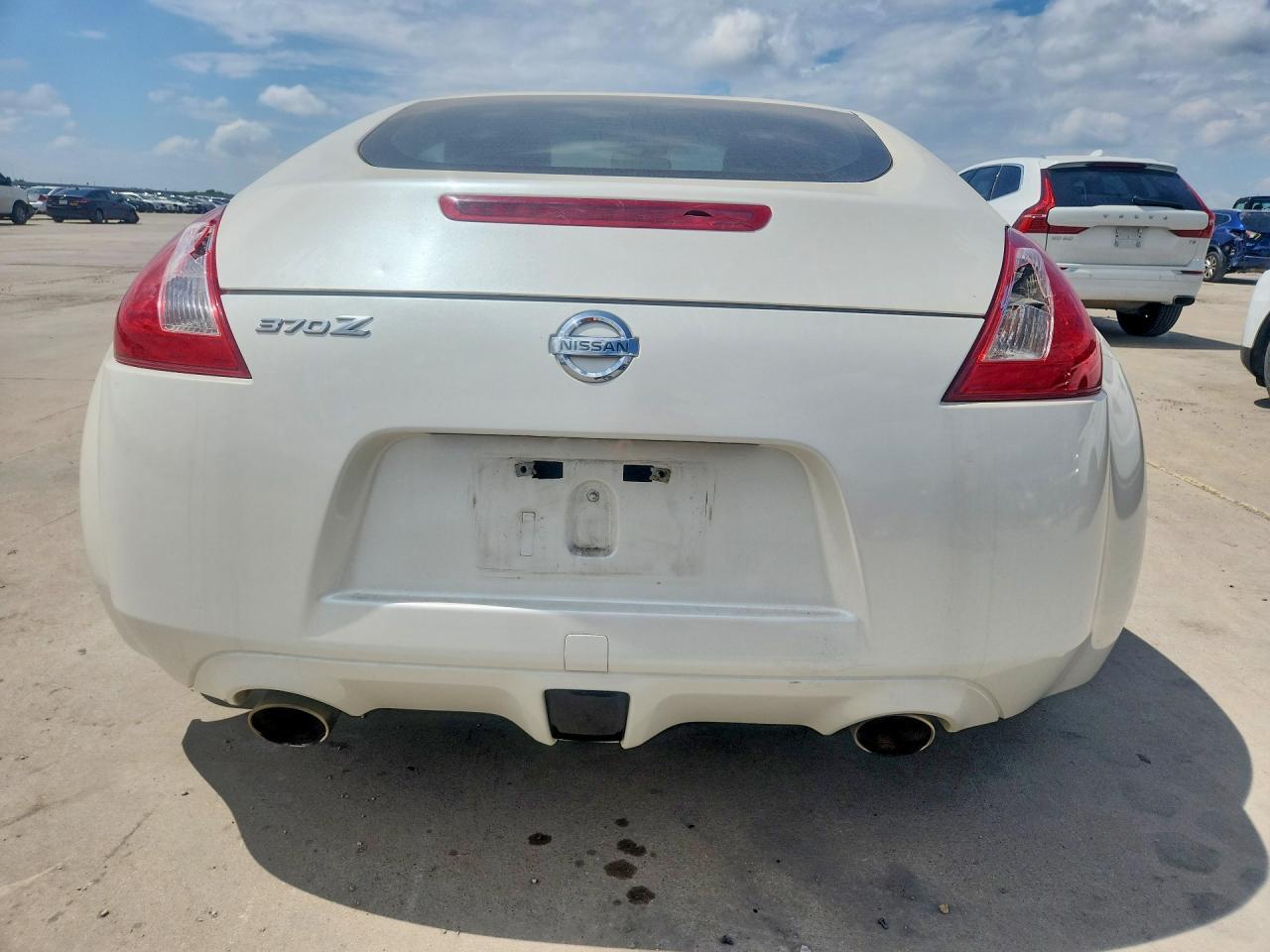 2011 NISSAN 370Z