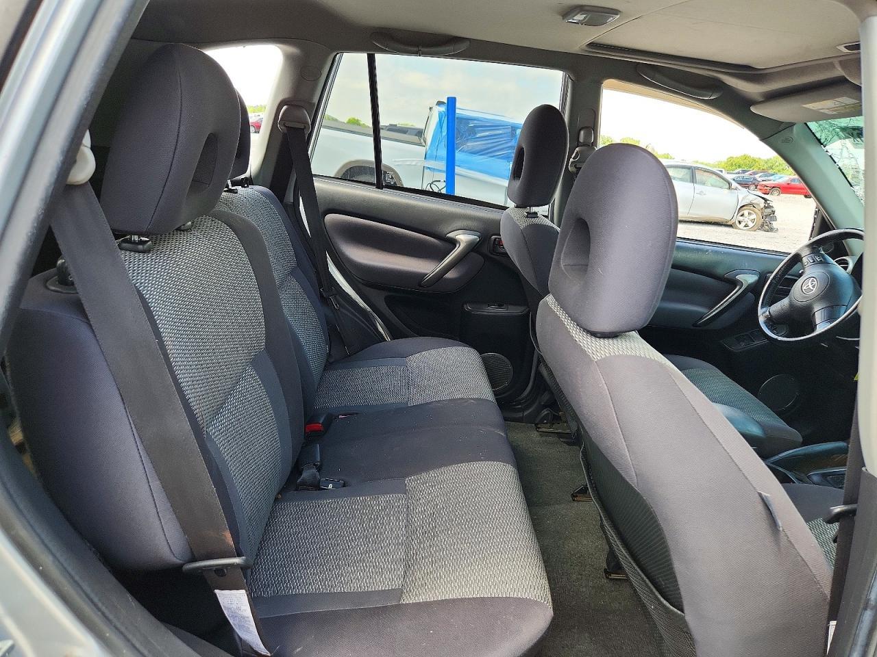 2005 TOYOTA RAV4