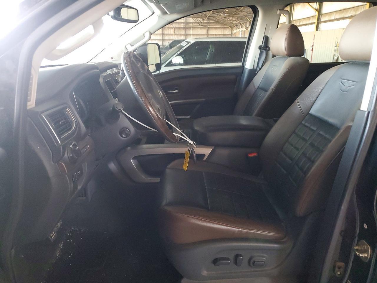 2017 NISSAN Titan