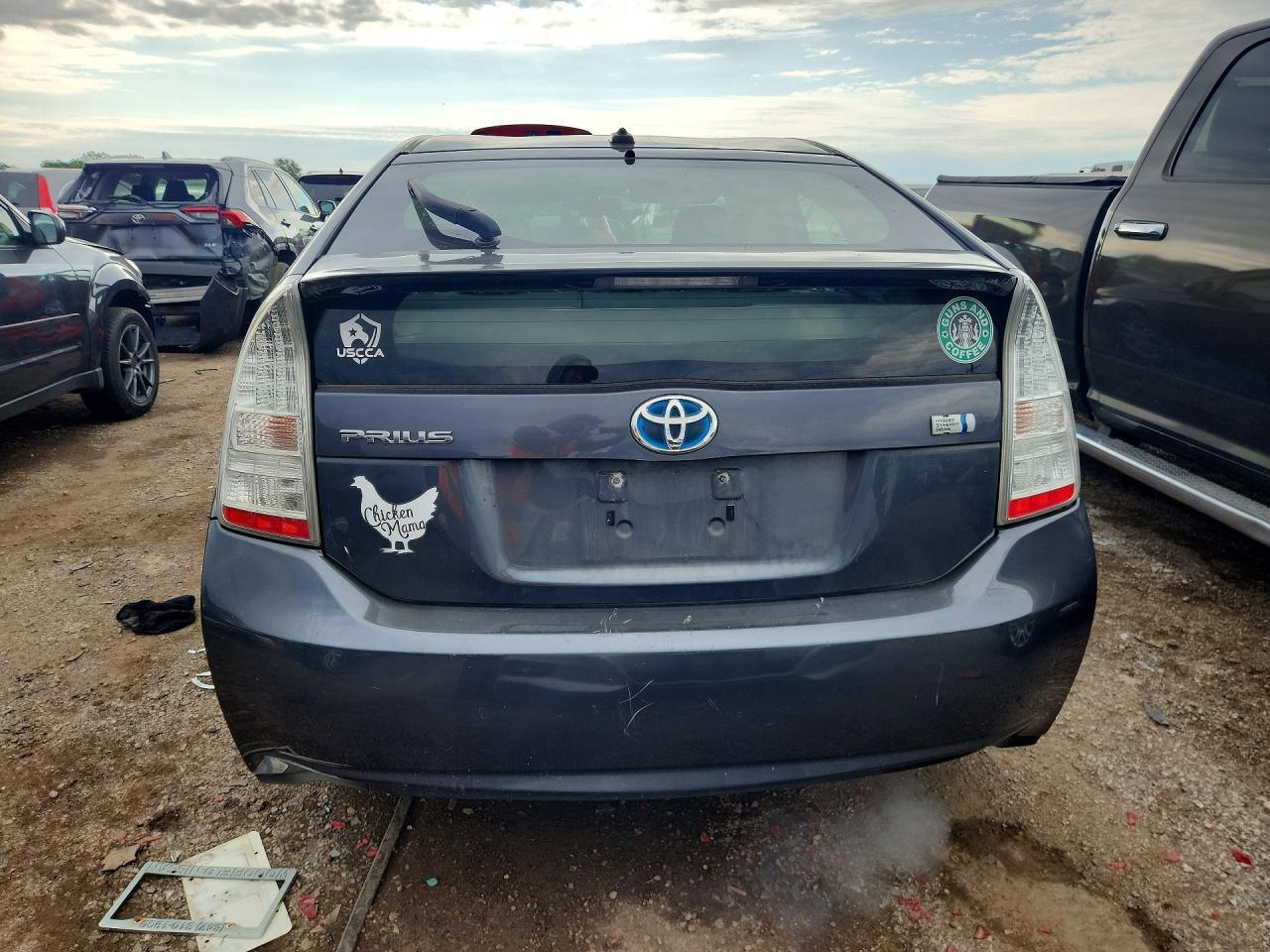 2011 TOYOTA PRIUS