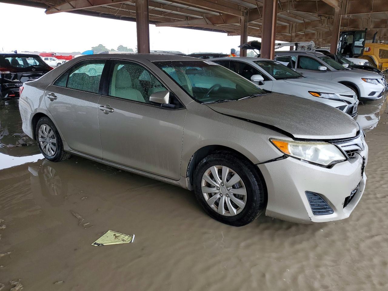 2013 TOYOTA CAMRY