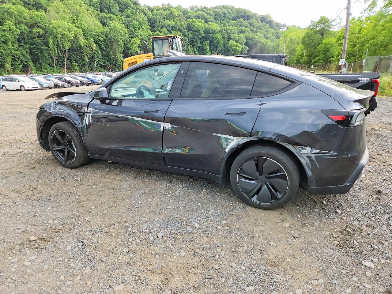 2026 TESLA MODEL Y