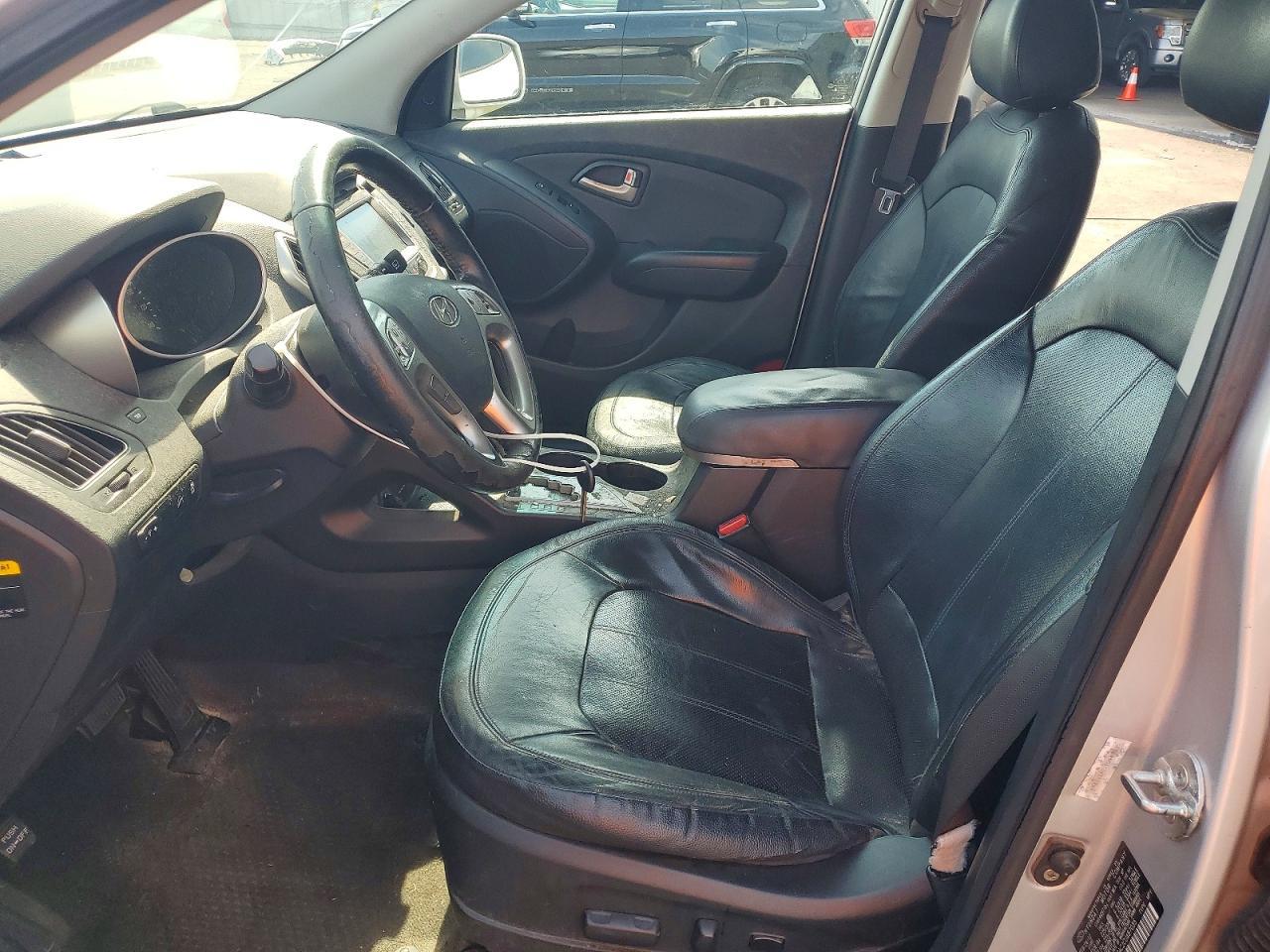 2012 HYUNDAI TUCSON