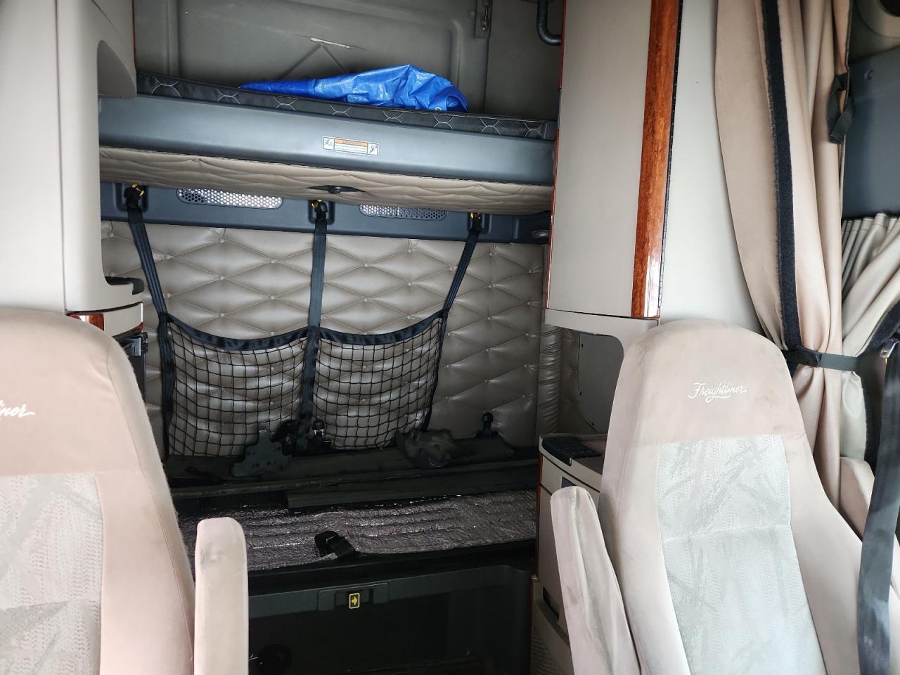 2018 FREIGHTLINER CASCADIA