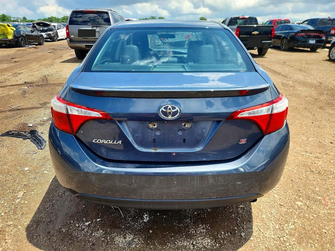 2015 TOYOTA COROLLA