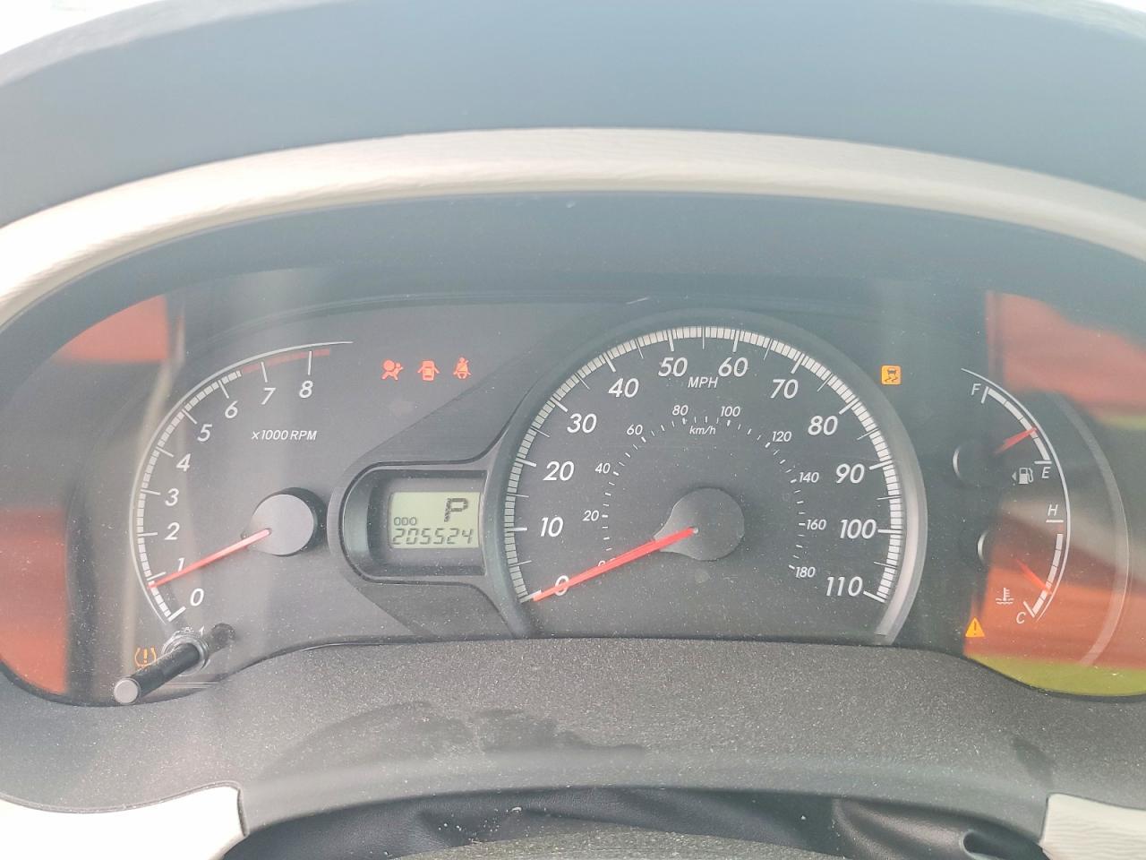 2011 TOYOTA SIENNA