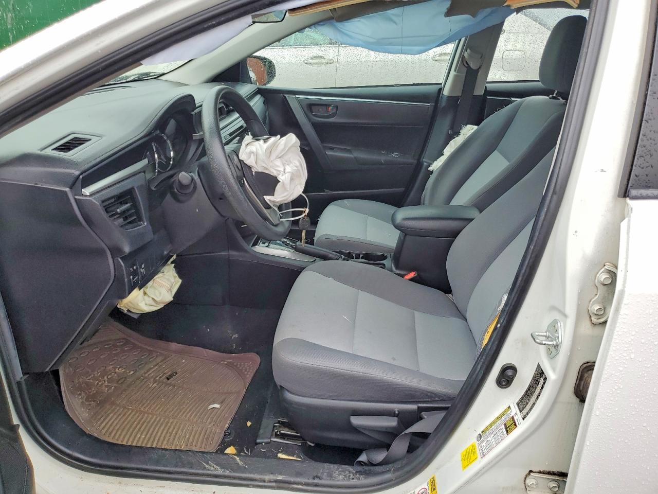 2015 TOYOTA COROLLA