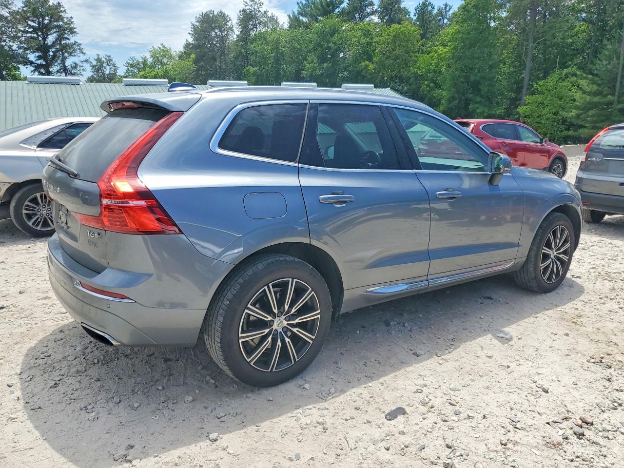 2020 VOLVO XC60