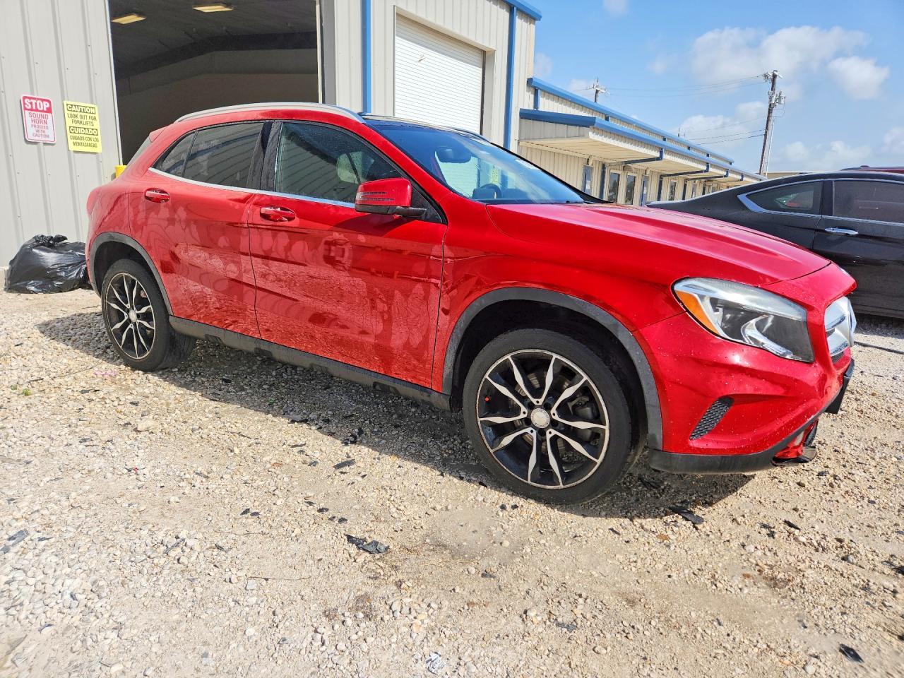2016 MERCEDES-BENZ GLA-Class