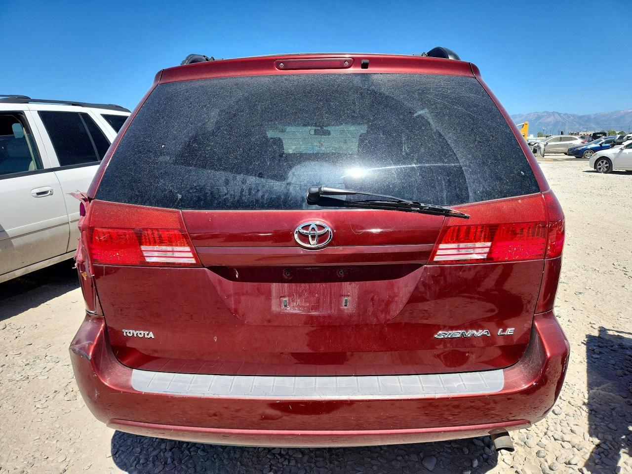 2005 TOYOTA SIENNA