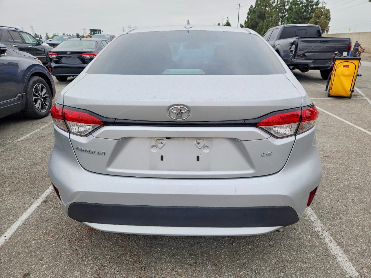 2021 TOYOTA COROLLA