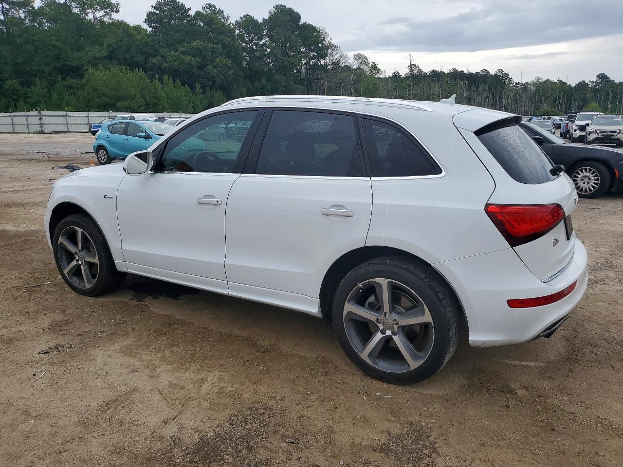 2015 AUDI Q5