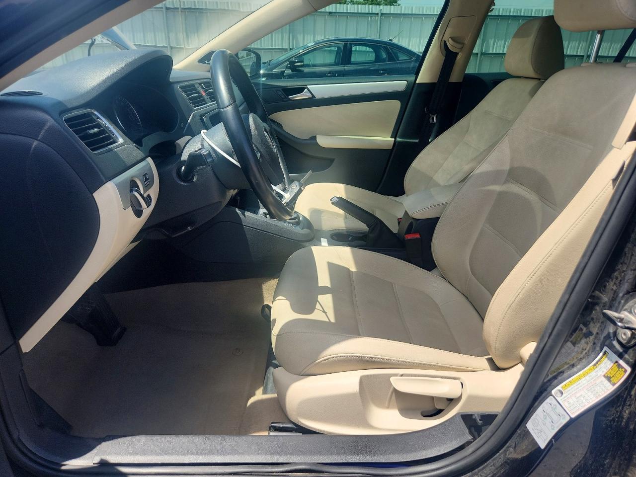 2012 VOLKSWAGEN JETTA