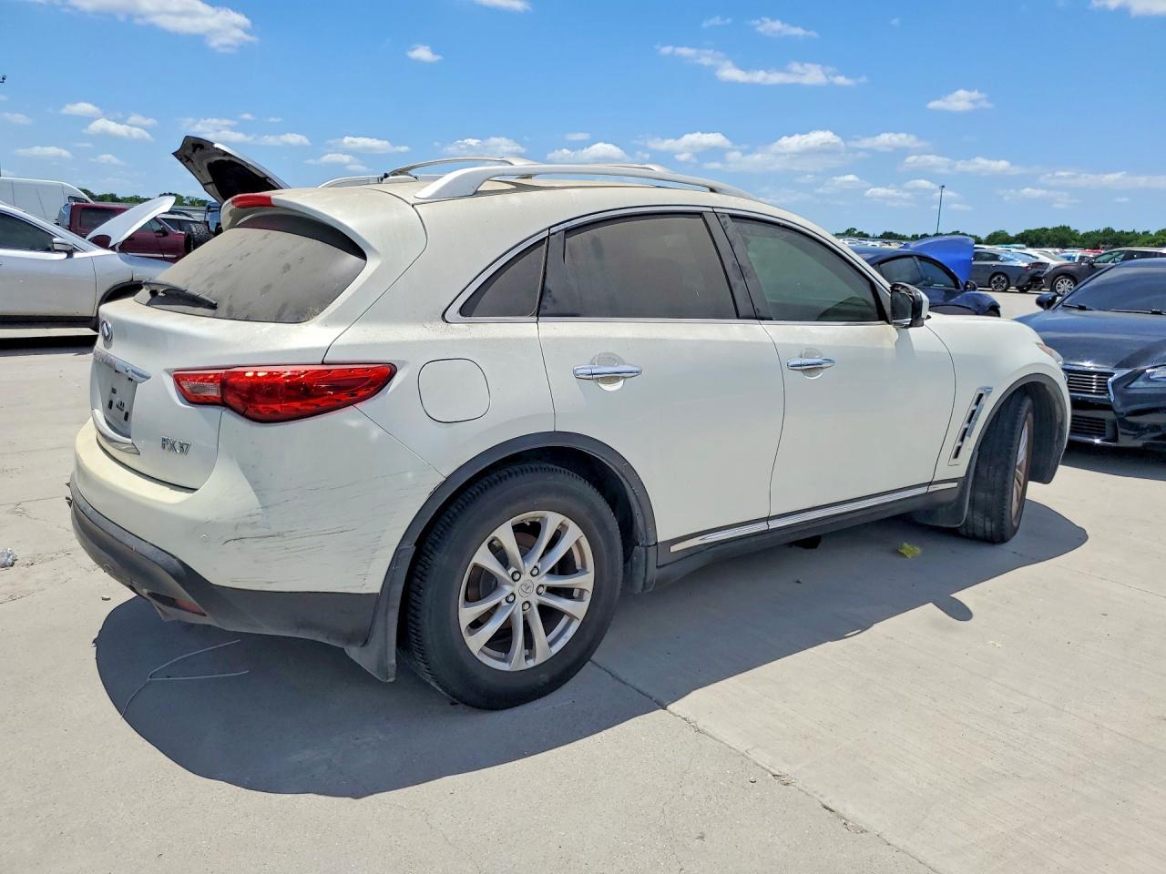 2013 INFINITI FX37