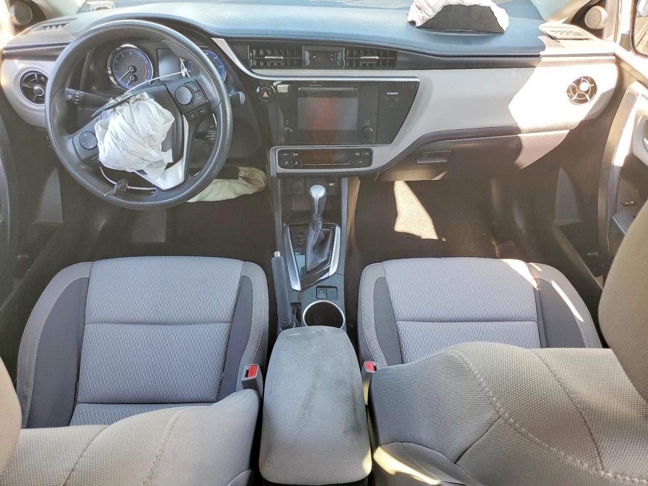 2017 TOYOTA COROLLA