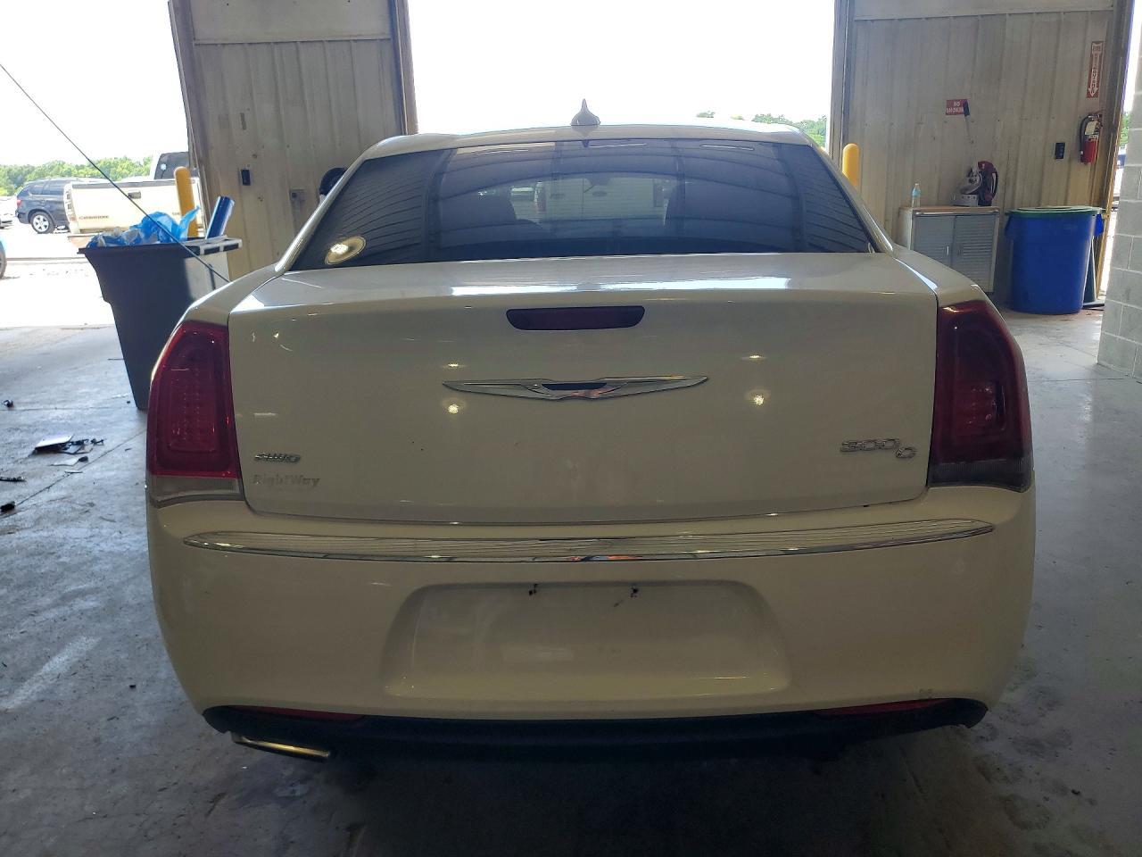 2017 CHRYSLER 300