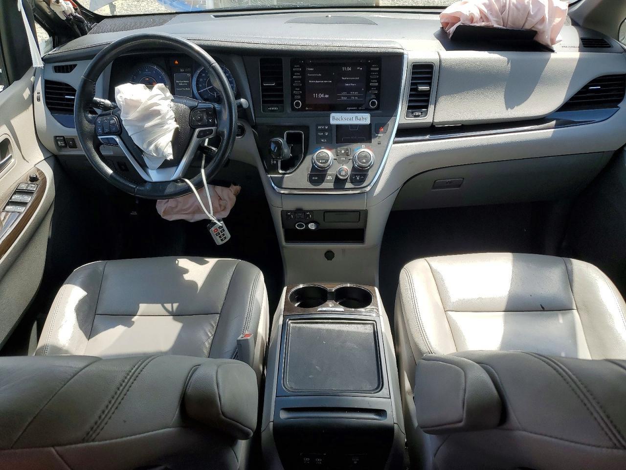 2019 TOYOTA SIENNA