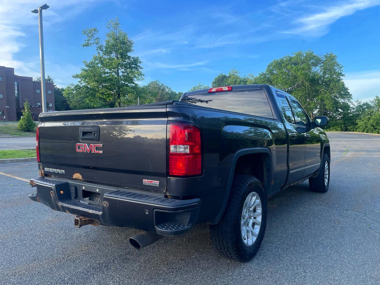 2015 GMC Sierra