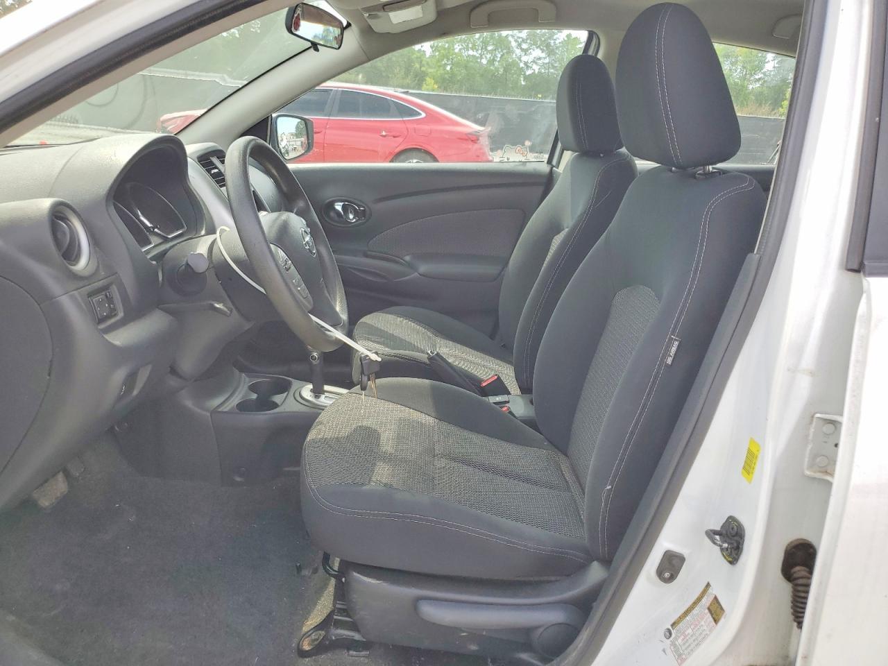 2015 NISSAN VERSA