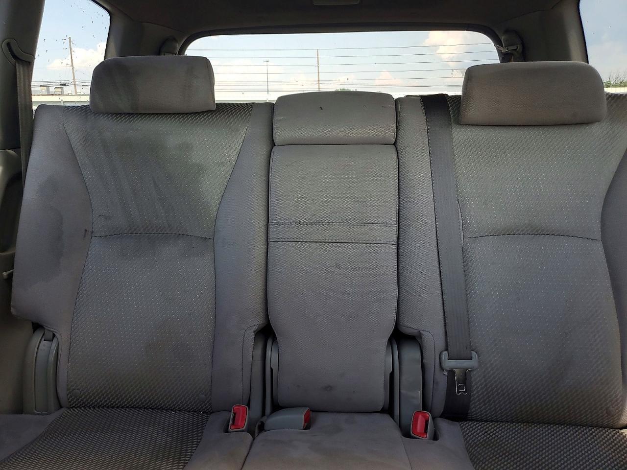 2005 TOYOTA HIGHLANDER