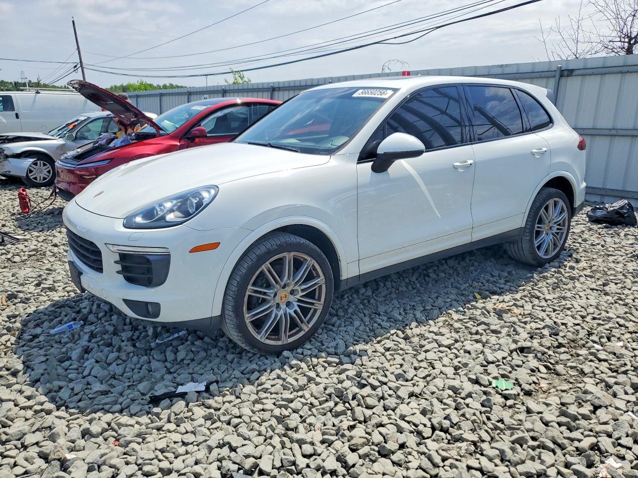 2017 PORSCHE CAYENNE