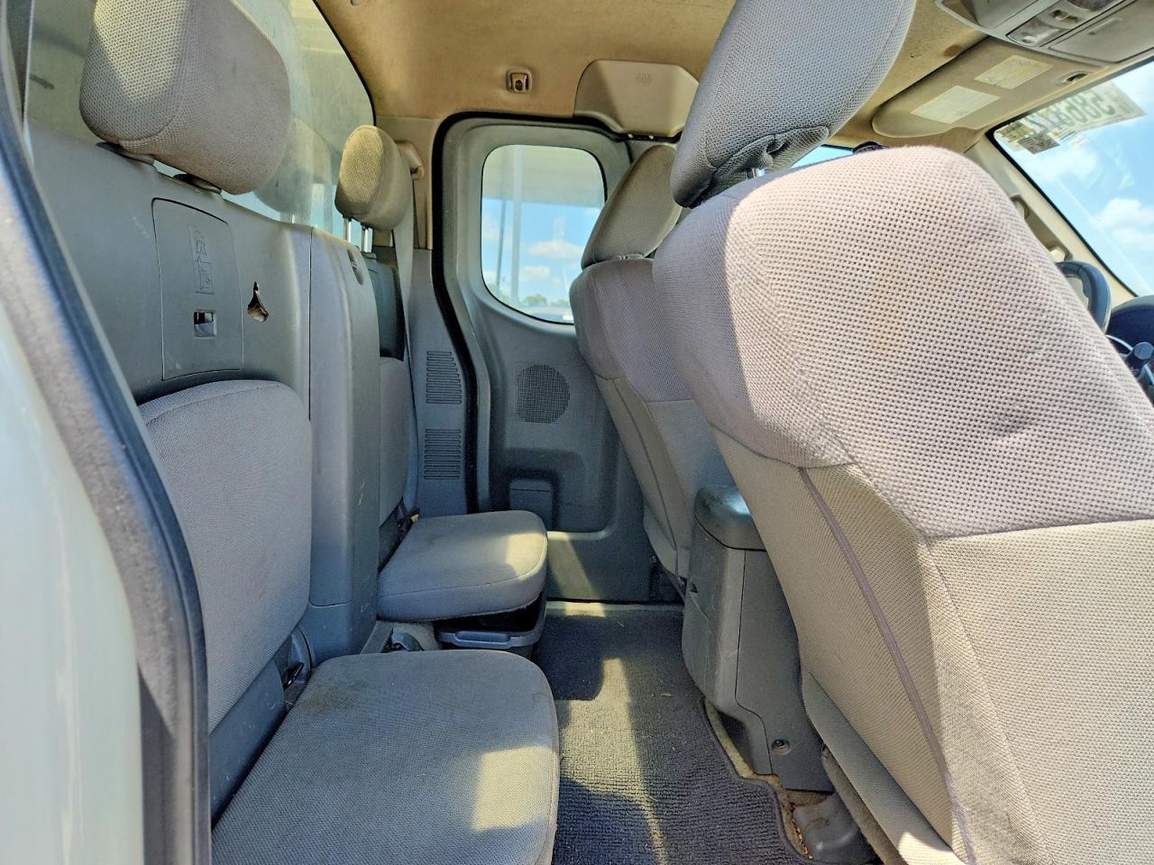 2017 NISSAN Frontier