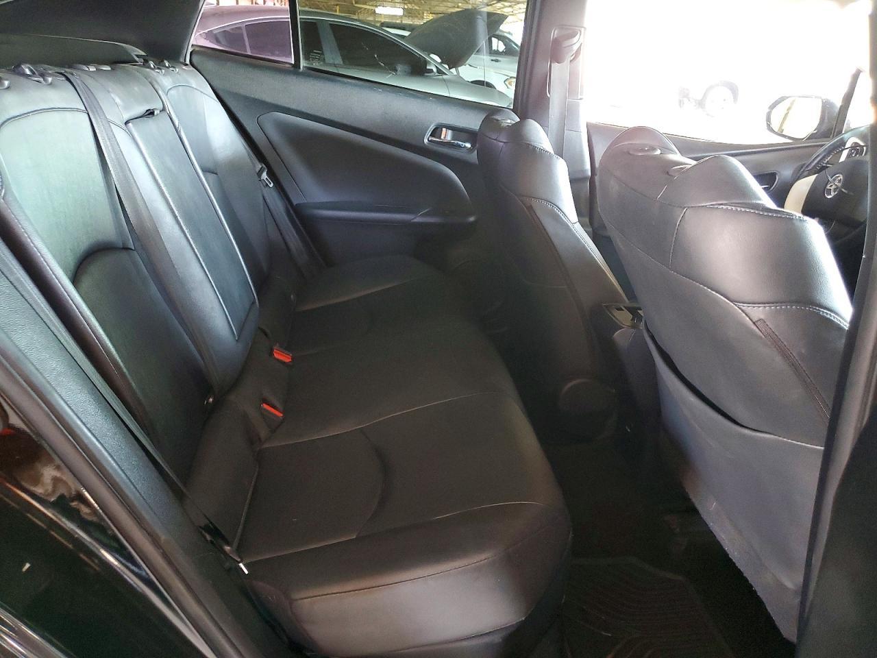 2017 TOYOTA PRIUS