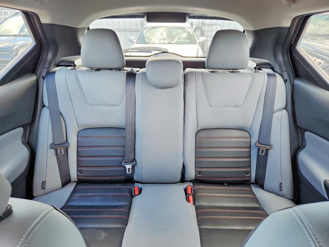 2021 NISSAN KICKS
