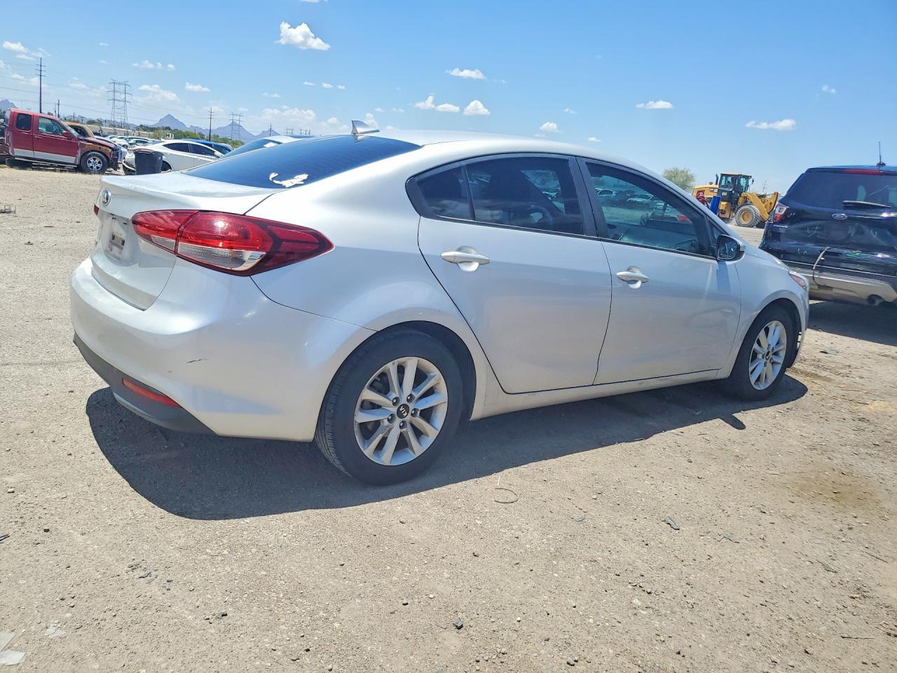 2017 KIA FORTE
