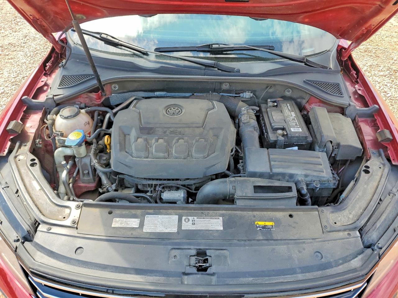 2018 VOLKSWAGEN Passat
