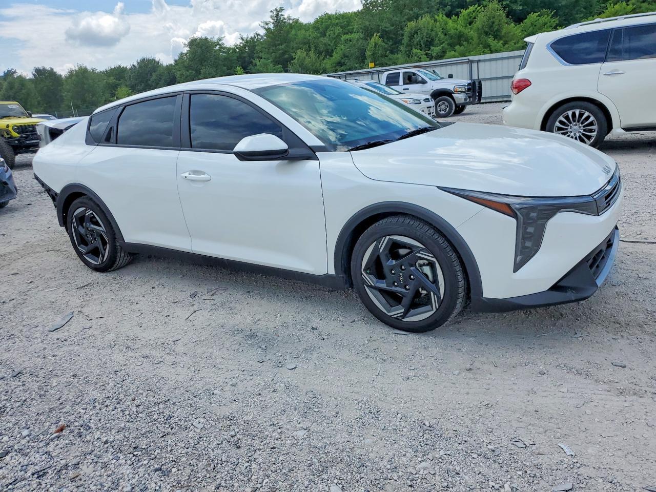 2025 KIA K4