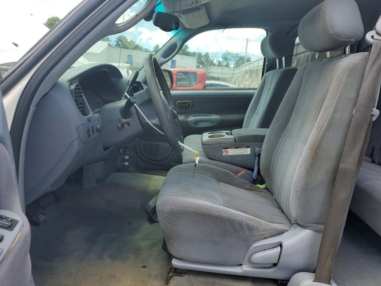 2002 TOYOTA TUNDRA