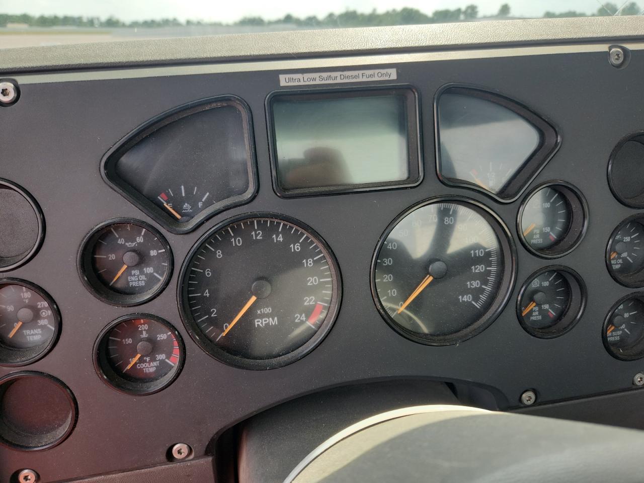 2017 MACK 600 Rd600