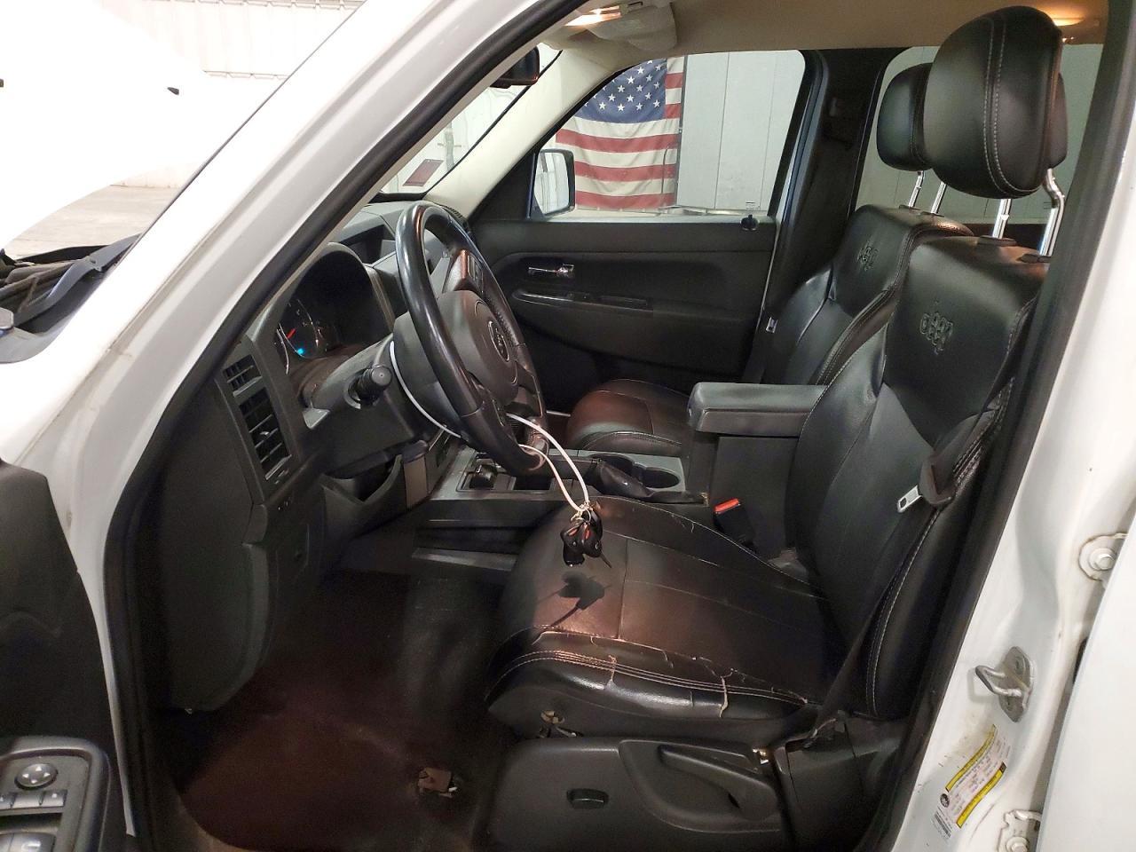 2012 JEEP Liberty