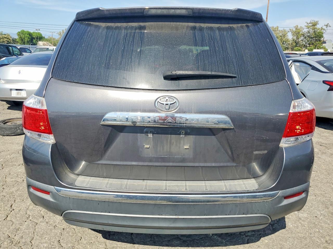 2013 TOYOTA HIGHLANDER