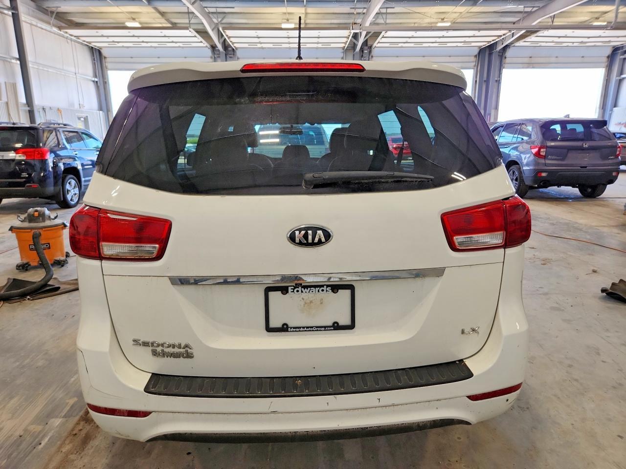 2017 KIA SEDONA